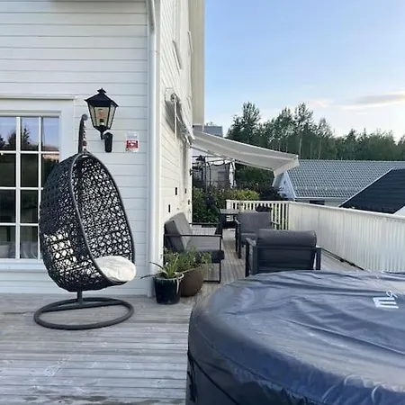 Ved Oslofjorden I * Asker