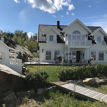 Ved Oslofjorden I *