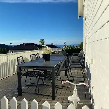 Ved Oslofjorden I * Asker